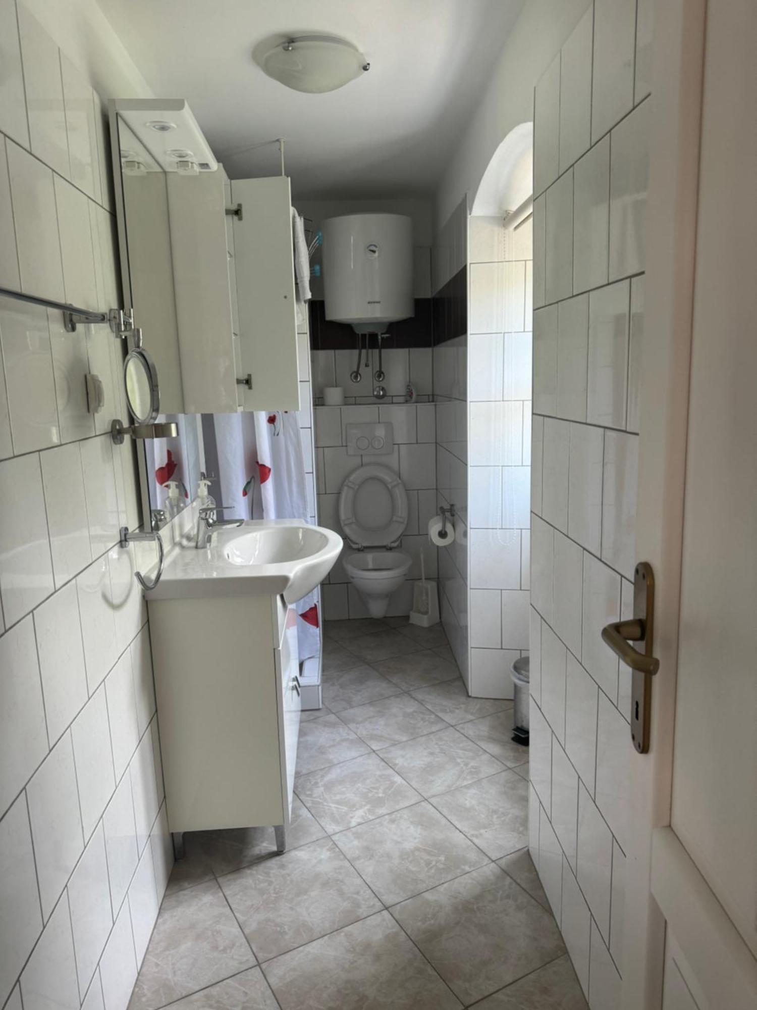Mediterranes Ferienhaus M. Terrasse Veli Lošinj Zewnętrze zdjęcie
